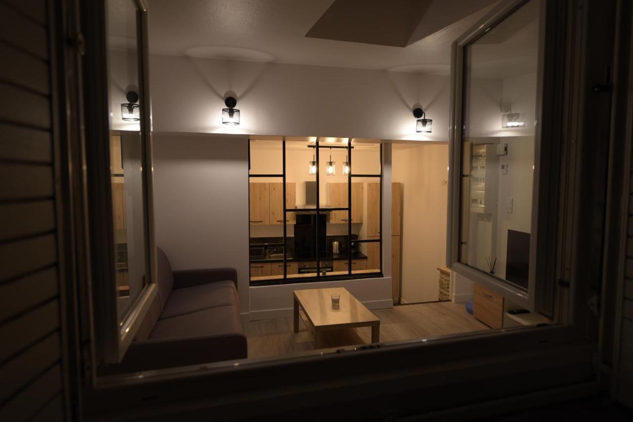 Cosy Appartement Hyper Centre Ville Avec Cour + Patio Auxerre Bagian luar foto